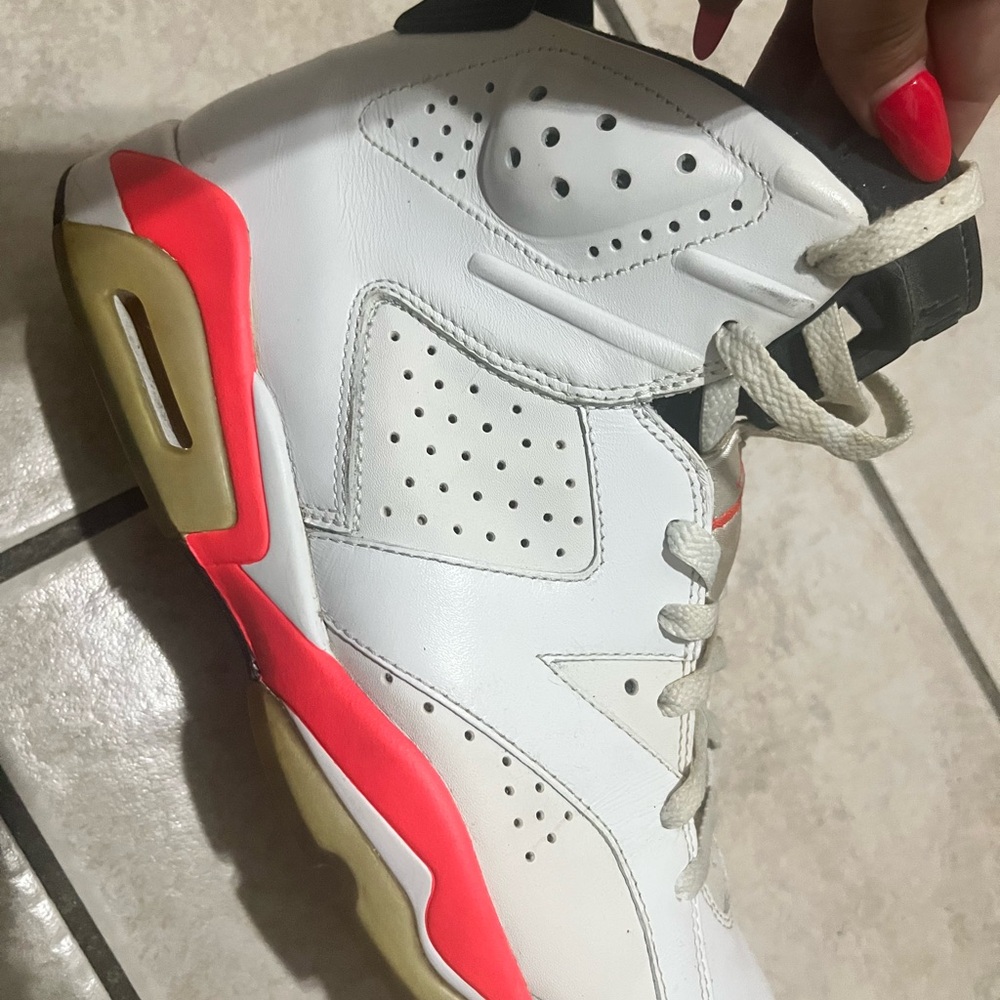 Used Jordan 6 High Top white,black and infrared